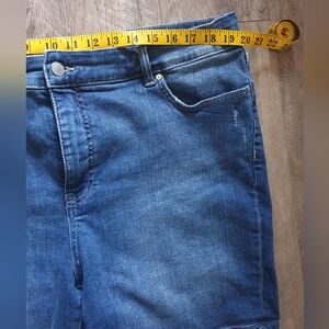 Denver Hayes High Rise Shorts.